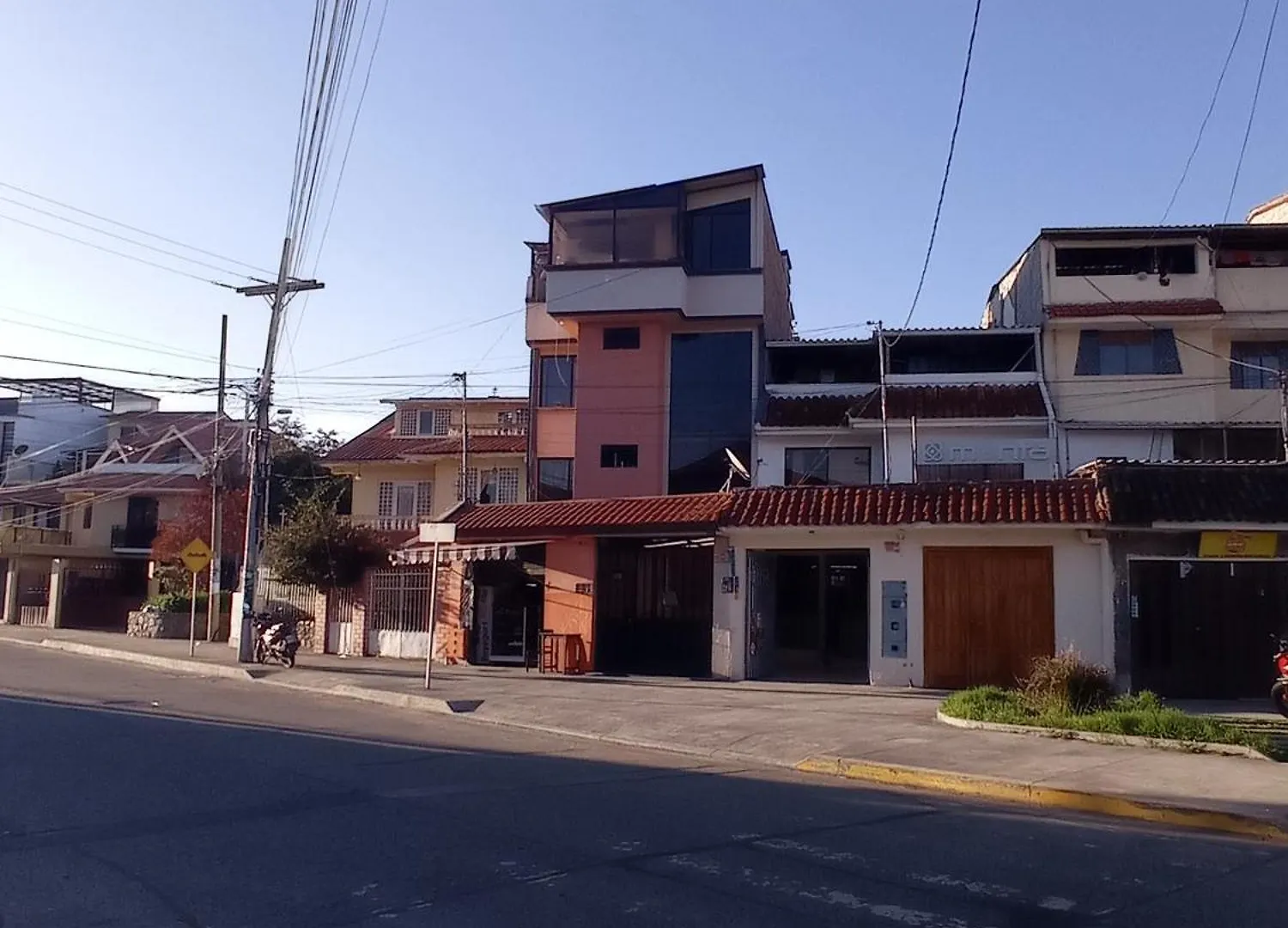 Apartamento Independiente Cerca De Muchos Lugares Cuenca Apartment